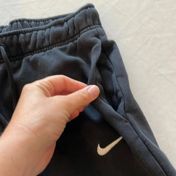 Nike NSW Essential Women’s Fleece Curve Pants‎ sweats Black DD5636-010 XS EUC - Picture 3 of 5